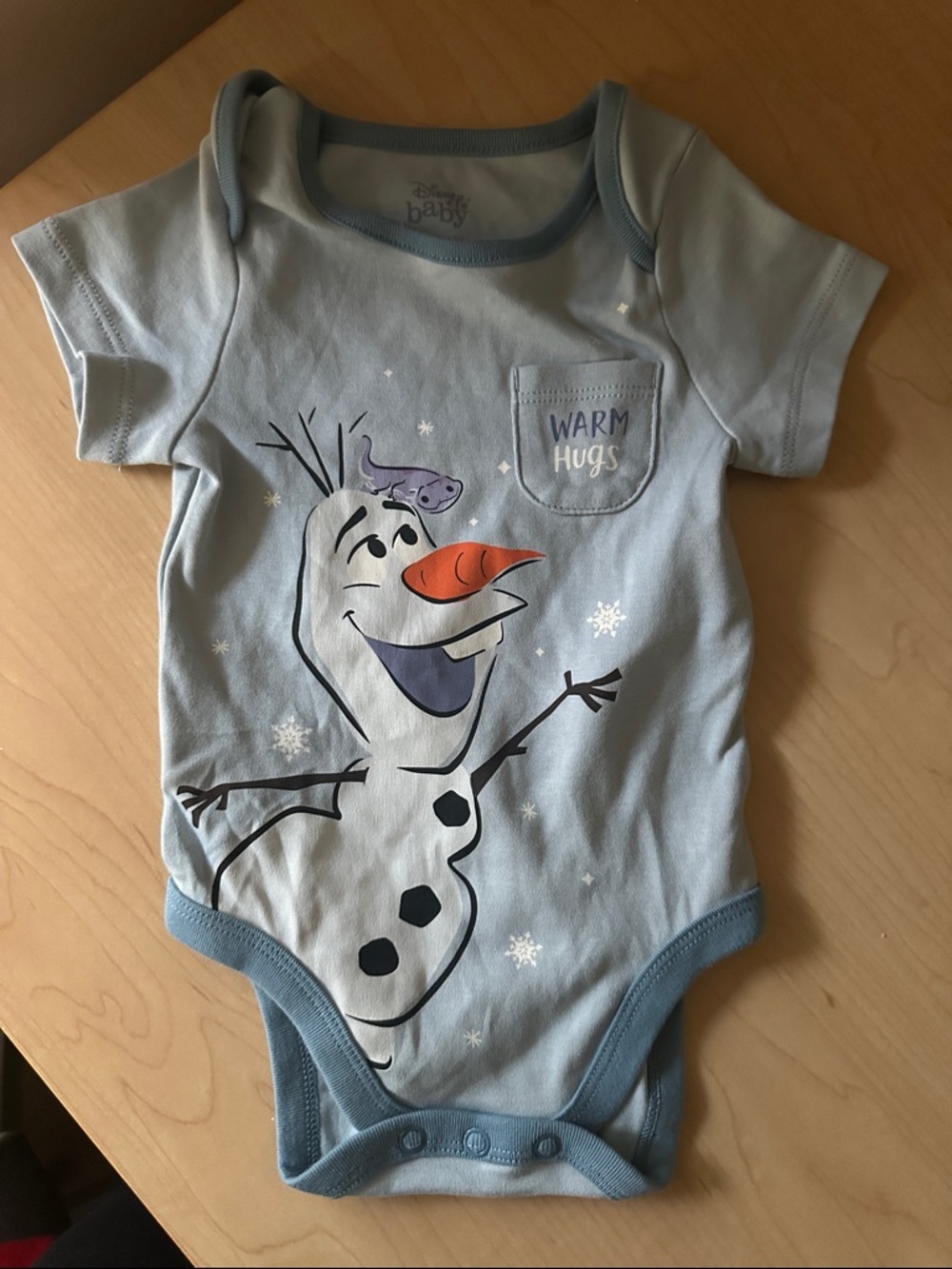 NWOT Disney Olaf Light Blue One-Piece Bodysuit - Warm Hugs 9-12 months